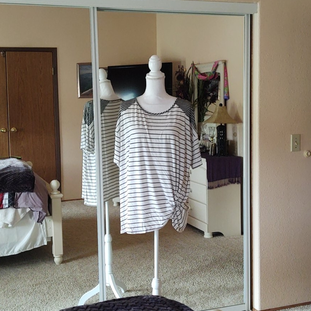 Retrology knotted shirt